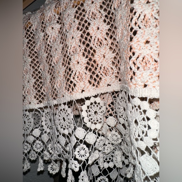 Free people New Romantics crochet cropped sweater. - Picture 6 of 9